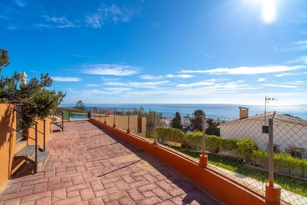 הוילה ולז-מאלגה Adosado Con Vistas Al Mar Desde La Piscina Con Bbq מראה חיצוני תמונה